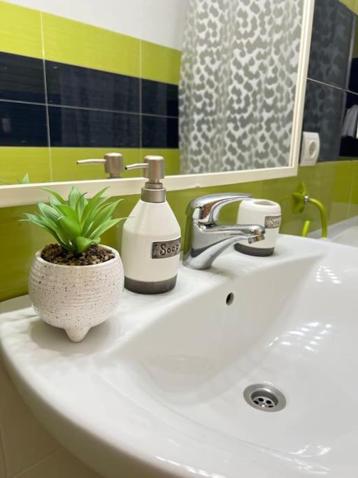 Apartamento Piso Con Terraza A 5 Min Del Mar Alcanar Exterior foto